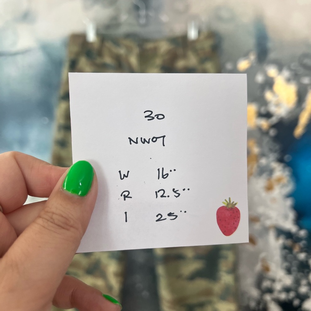 We the Free | Camo Jeans NWOT - Picture 10 of 10